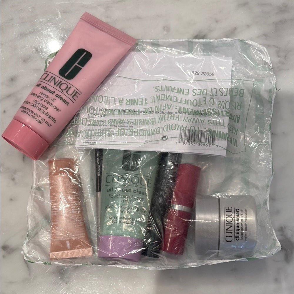 Clinique Skincare and Makeup Set - Pink and Silver